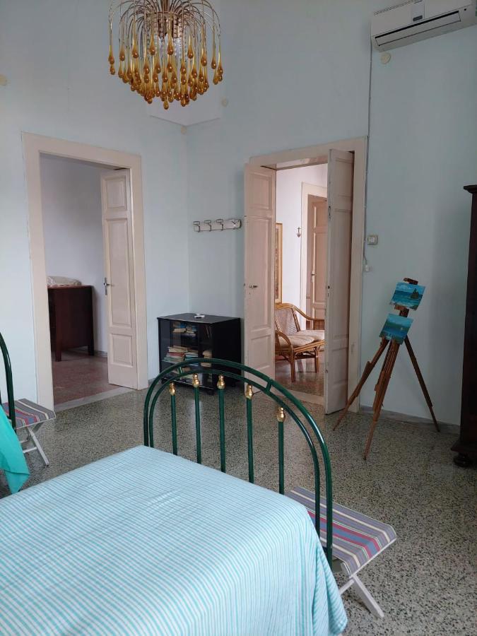 Villa Nel Salento - Ampie Camere E Giardino, Fino A 9 Persone Barbarano del Capo Exterior photo